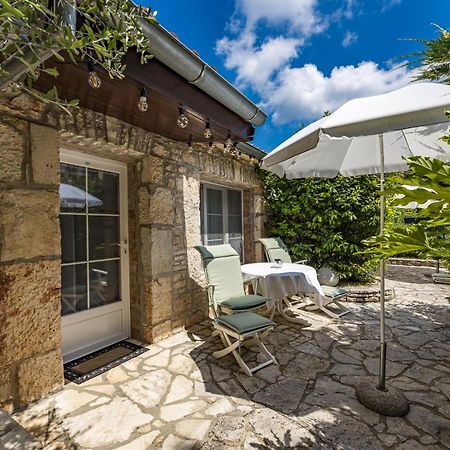 Boutique B&B Stancija 1904 Adults Only Svetvincenat Bagian luar foto