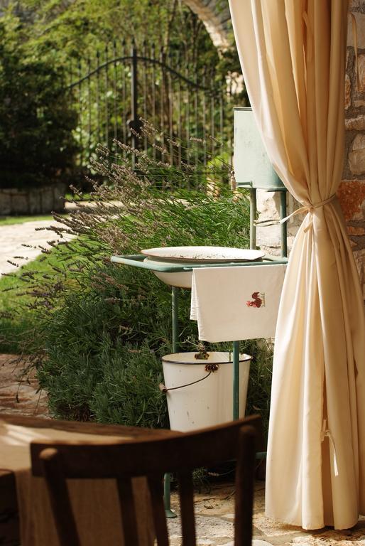 Boutique B&B Stancija 1904 Adults Only Svetvincenat Ruang foto